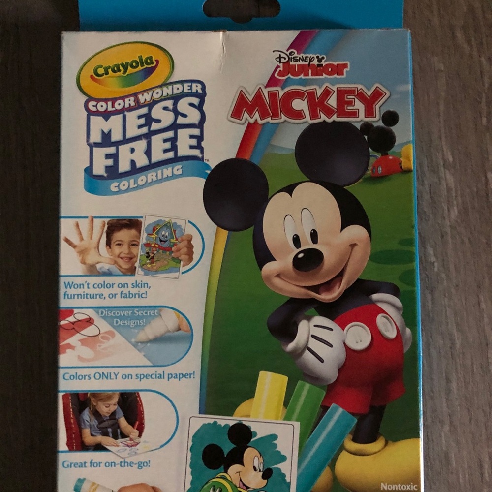 Crayola Color Wonder Mess Free Coloring Set - Disney Junior Mickey